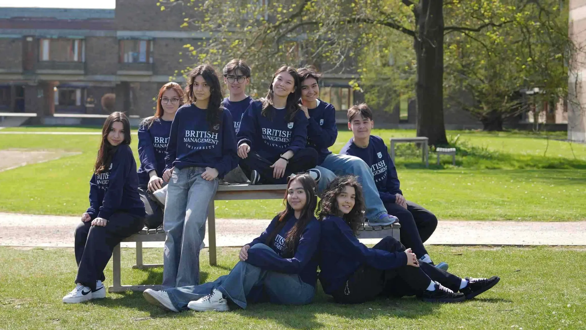 Chiroyli yalangoch video