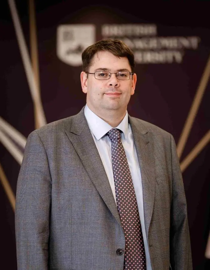 Simon Pawley Simon Pawley